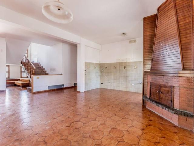 Villa in vendita a Sermoneta LT