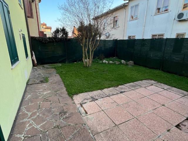Villa in vendita a Sermide e Felonica MN