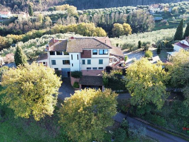Villa in vendita a Serravalle Pistoiese PT