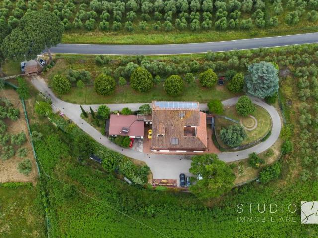 Villa in vendita a Serravalle Pistoiese PT