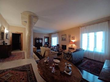 Villa in vendita a Serravalle Pistoiese PT