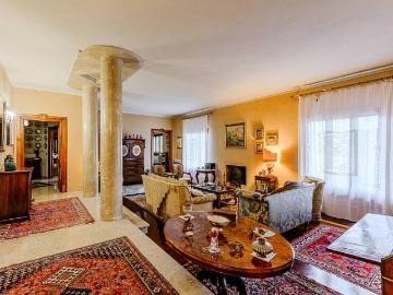 Villa in vendita a Serravalle Pistoiese PT