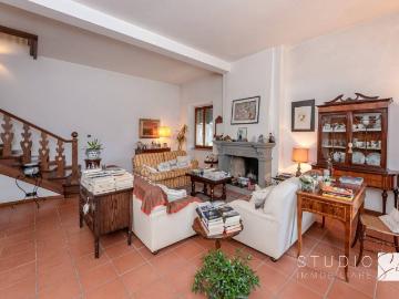 Villa in vendita a Serravalle Pistoiese PT