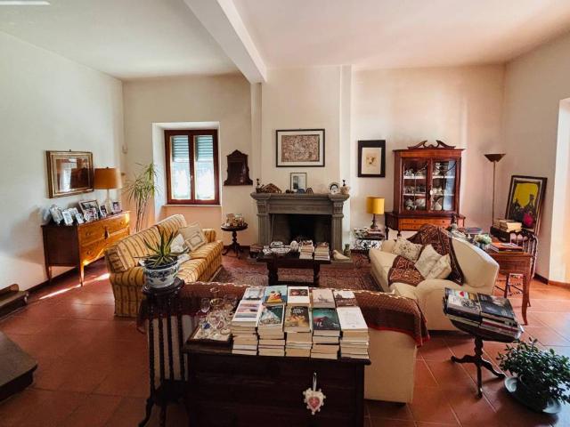 Villa in vendita a Serravalle Pistoiese PT