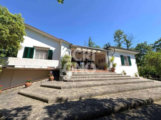 Villa in vendita a Serravalle Pistoiese PT