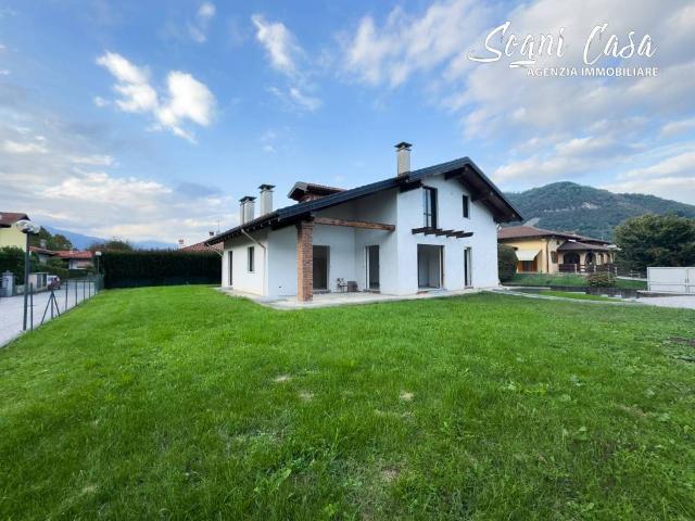 Villa in vendita a Serravalle Sesia VC
