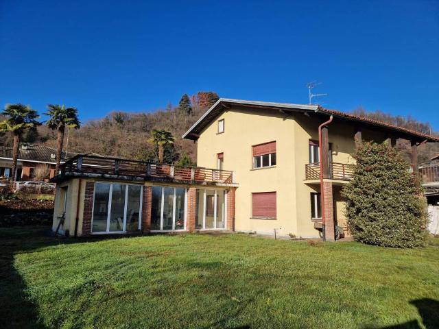 Villa in vendita a Serravalle Sesia VC