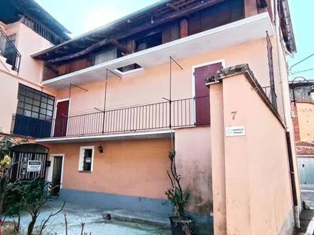 Villa in vendita a Serravalle Sesia VC