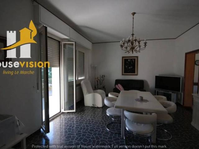 Villa in vendita a Serra de' Conti AN