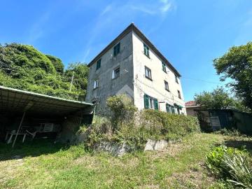 Villa in vendita a Serra Riccò GE