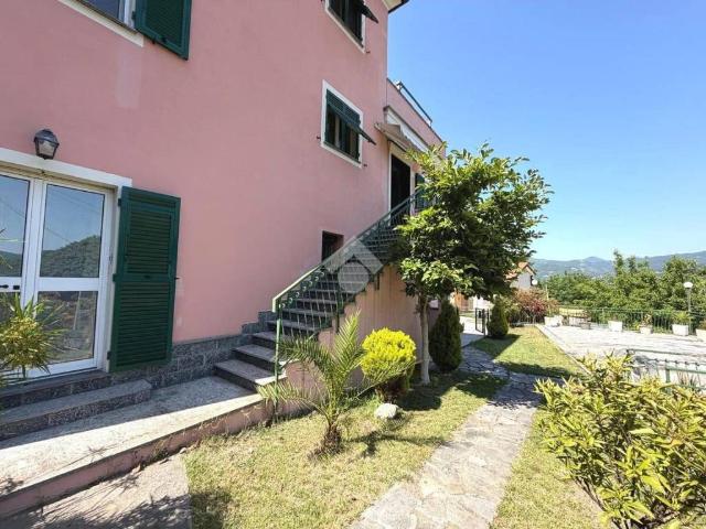 Villa in vendita a Serra Riccò GE