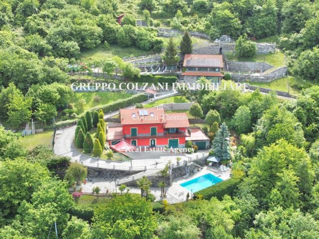 Villa in vendita a Serra Riccò GE