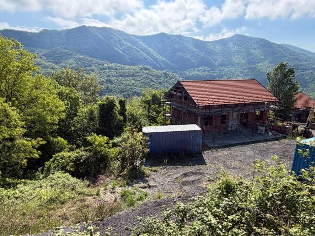 Villa in vendita a Serra Riccò GE