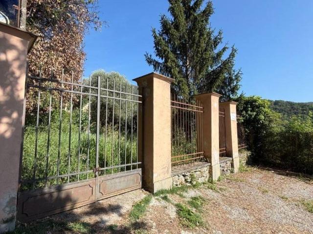 Villa in vendita a Serra Riccò GE