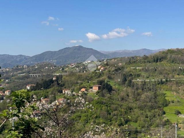Villa in vendita a Serra Riccò GE