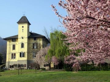 Villa in vendita a Serralunga di Crea AL