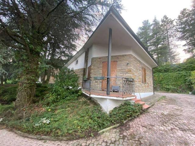 Villa in vendita a Serramazzoni MO