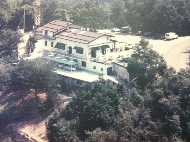 Villa in vendita a Serramazzoni MO