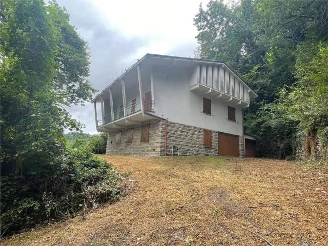Villa in vendita a Serramazzoni MO