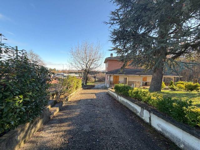 Villa in vendita a Serramazzoni MO
