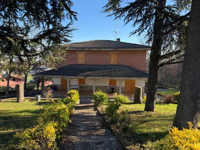 Villa in vendita a Serramazzoni MO