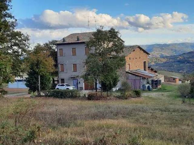 Villa in vendita a Serramazzoni MO