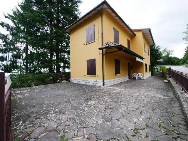 Villa in vendita a Serramazzoni MO