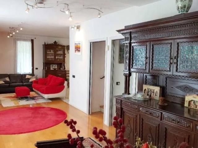 Villa in vendita a Serramazzoni MO