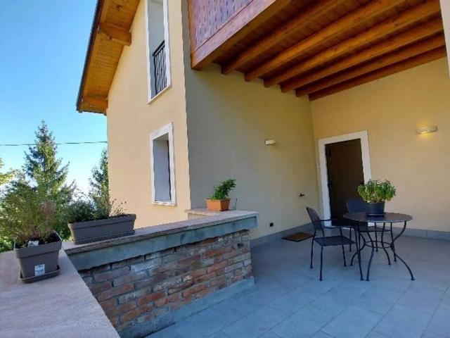 Villa in vendita a Serramazzoni MO
