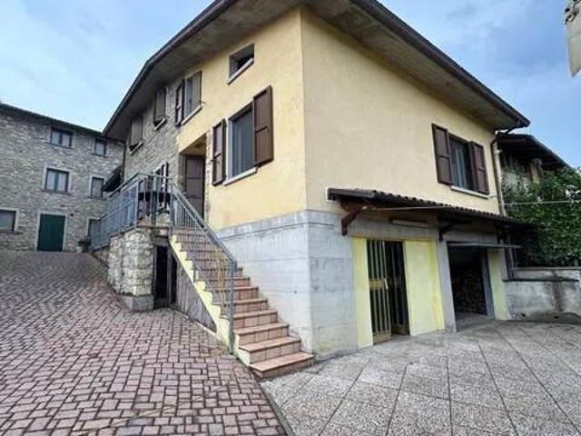 Villa in vendita a Serramazzoni MO
