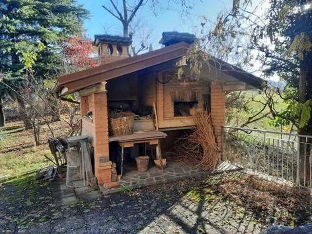 Villa in vendita a Serramazzoni MO
