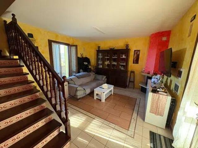 Villa in vendita a Serramazzoni MO