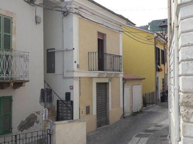Villa in vendita a Serramonacesca PE
