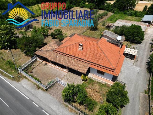 Villa in vendita a Sessa Aurunca via travata 8