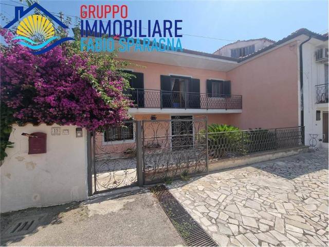 Villa in vendita a Sessa Aurunca CE