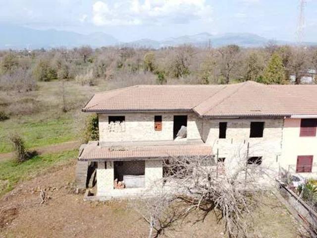 Villa in vendita a Sessa Aurunca CE