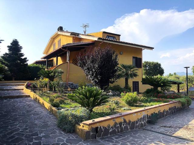 Villa in vendita a Sessa Aurunca CE