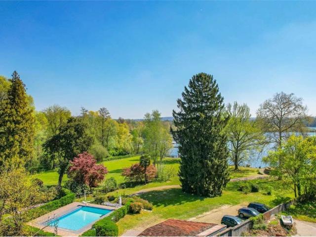 Villa in vendita a Sesto Calende VA
