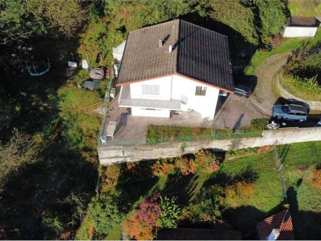 Villa in vendita a Sesto Calende VA