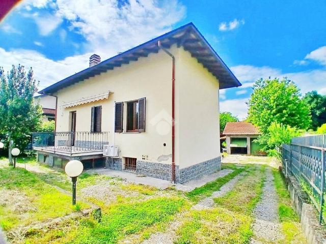 Villa in vendita a Sesto Calende VA