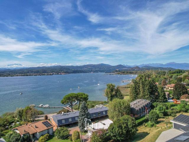 Villa in vendita a Sesto Calende VA