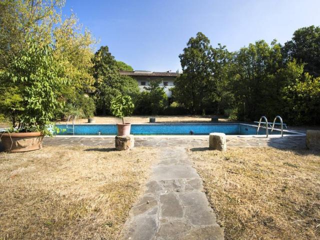 Villa in vendita a Sesto Fiorentino FI