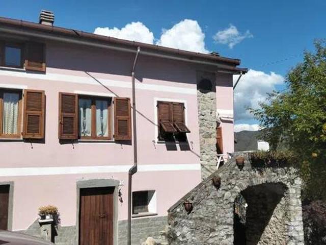 Villa in vendita a Sesta Godano SP