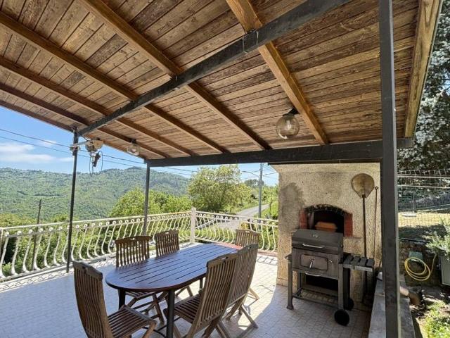 Villa in vendita a Sesta Godano SP