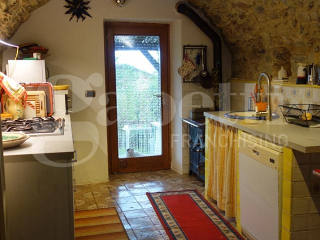 Villa in vendita a Sesta Godano