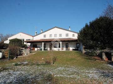 Villa in vendita a Sgonico TS