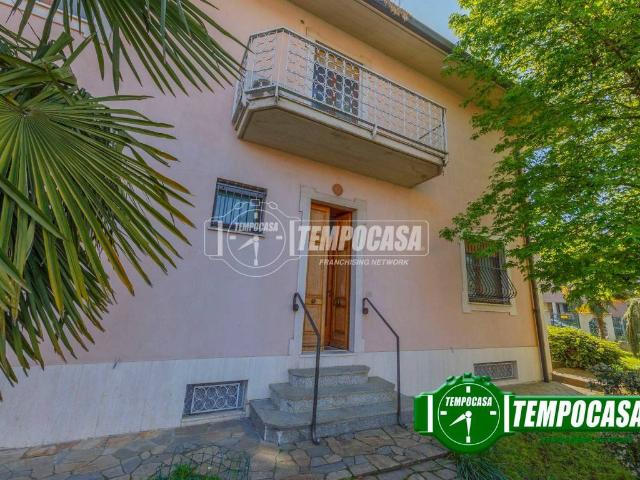 Villa in vendita a Siziano PV
