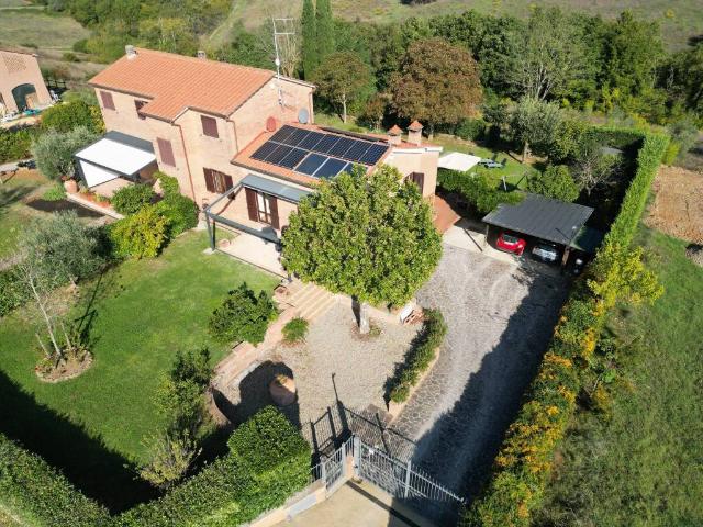 Villa in vendita a Siena SI