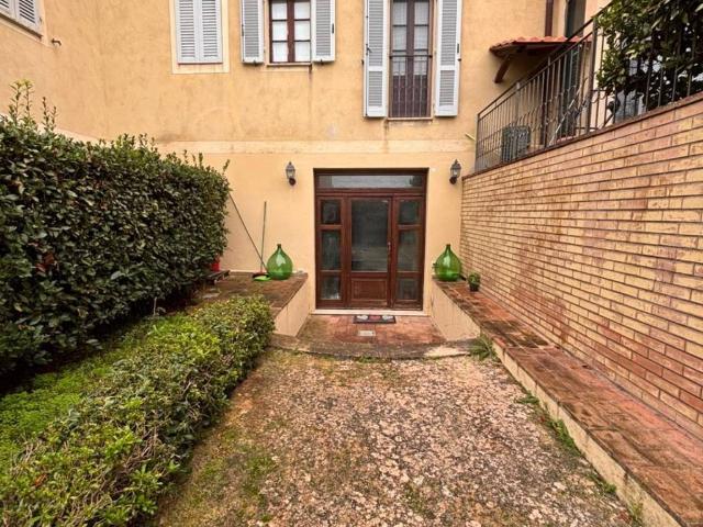 Villa in vendita a Siena SI