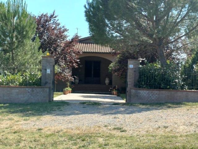 Villa in vendita a Siena SI